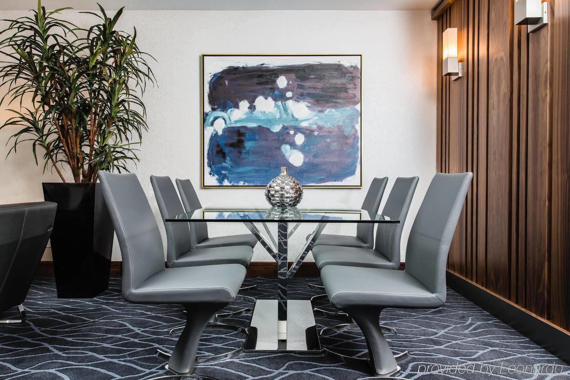 Delta Hotels by Marriott Waterloo Eksteriør bilde